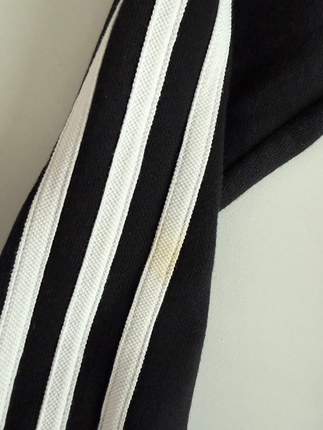 아디다스 반집업 후드티 상품이미지3