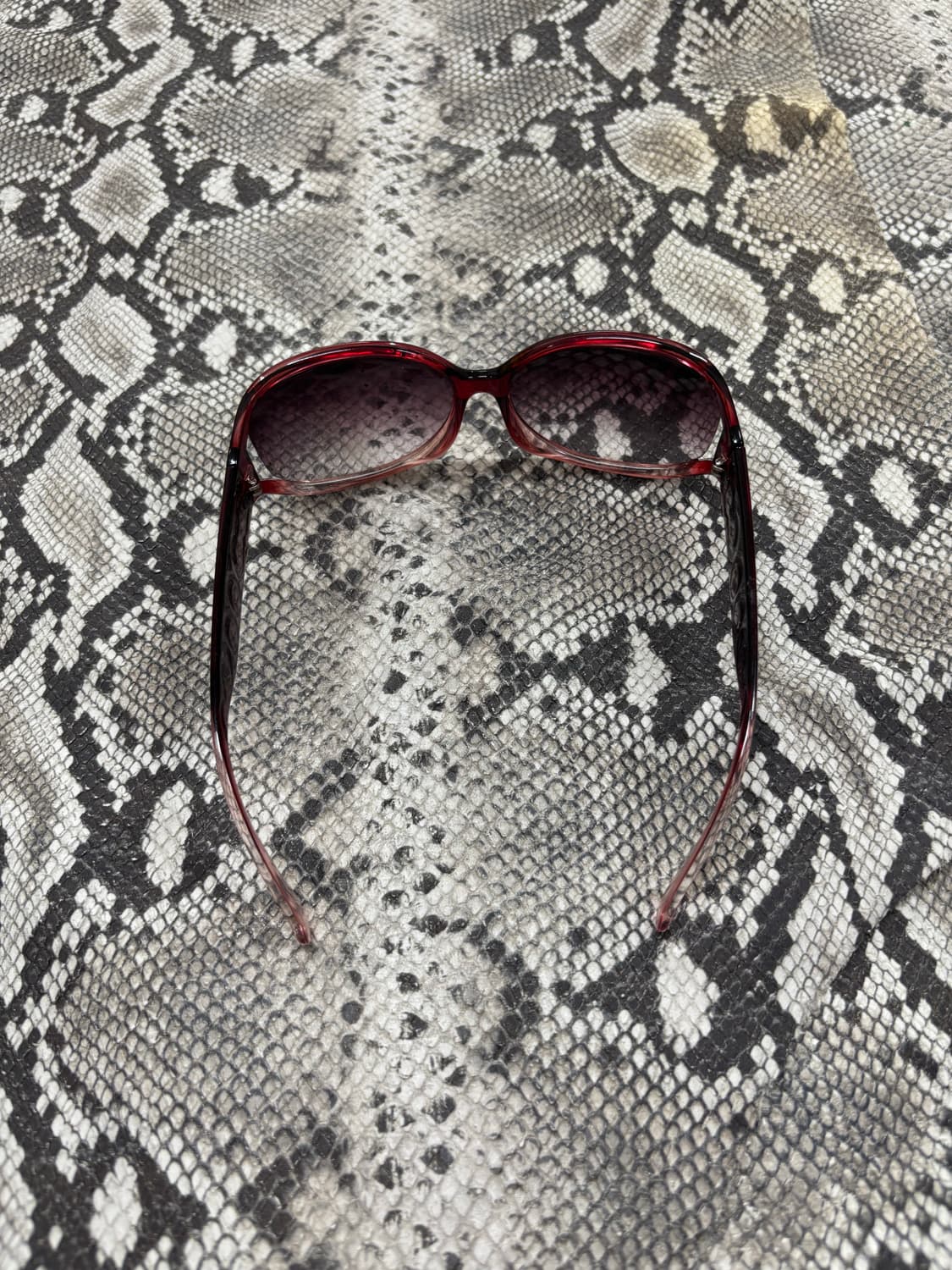 “Vintage” Burgundy sunglasses 상품이미지9