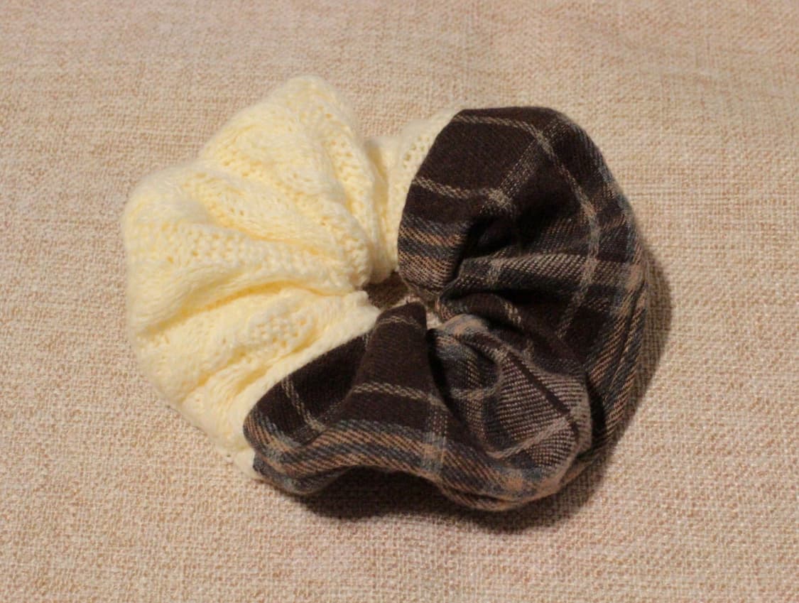 핸드메이드 모리걸 꽈배기니트 스크런치 상품이미지1