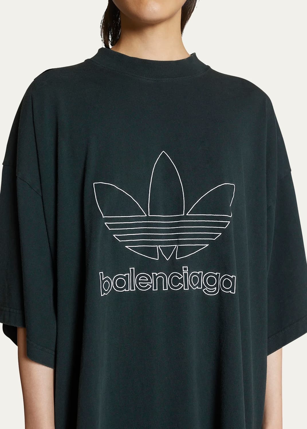 발렌시아가 adidas 빅로고 메인 오버사이즈 티셔츠 상품이미지10