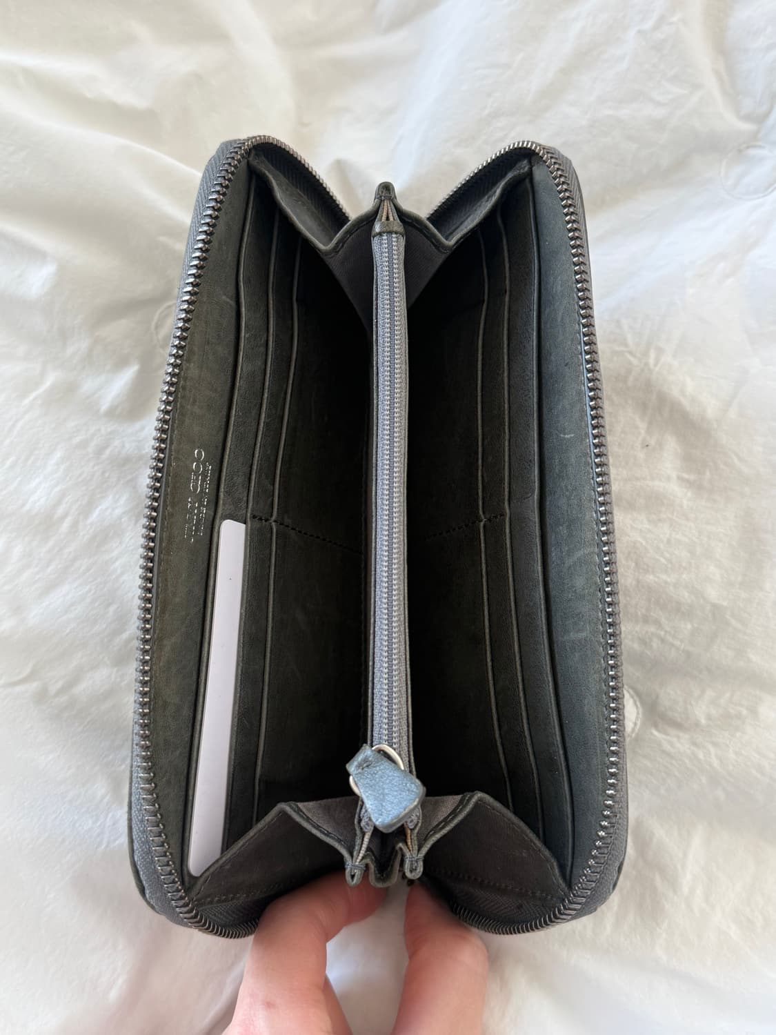 정품. 정가150만원. 지미추 별자리 스터드 장지갑 여성지갑 코인지갑 지 상품이미지4