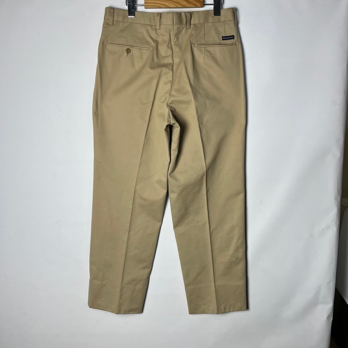 [BURBERRY] 버버리 투턱 베이지 치노팬츠 상품이미지2