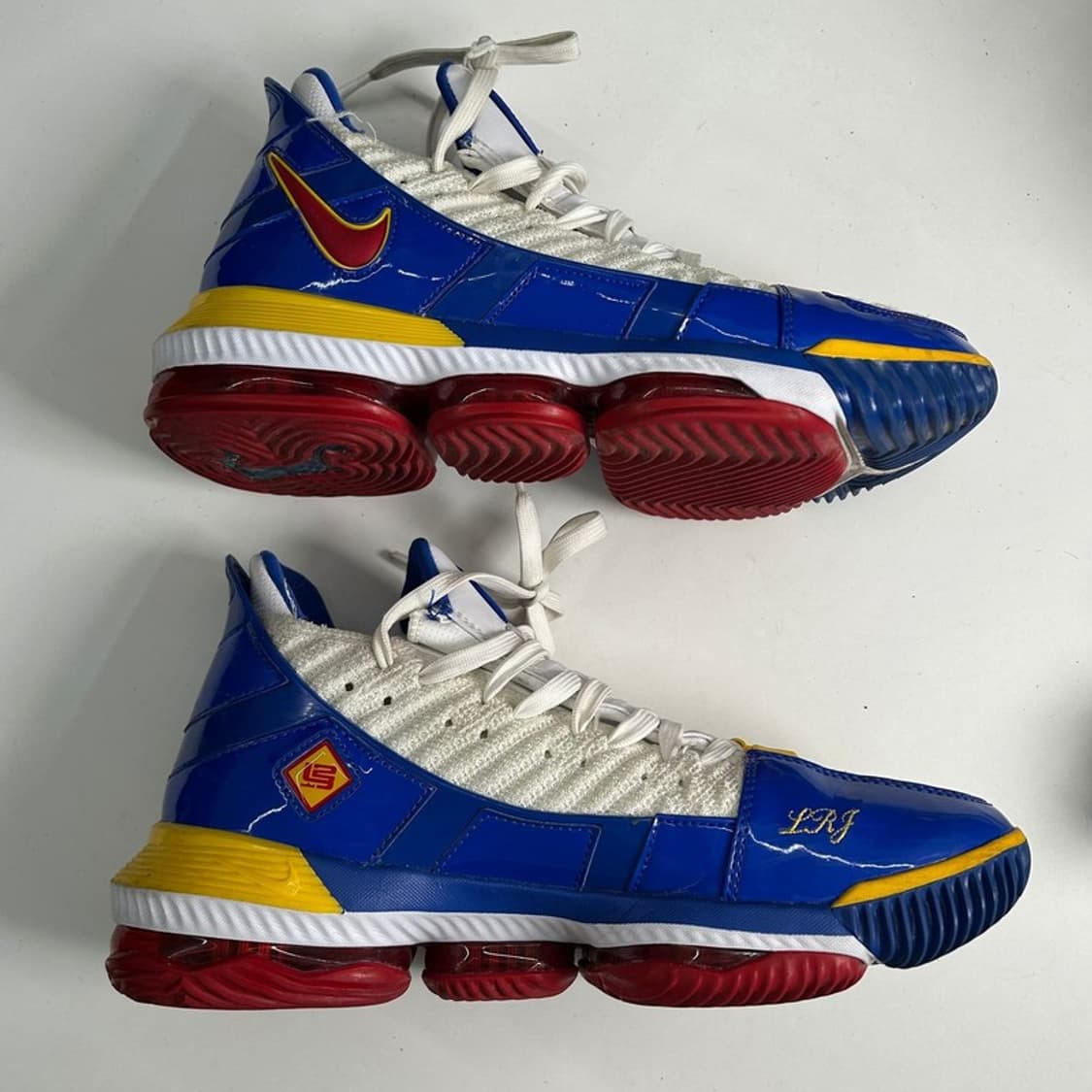 NIKE 르브론 16 슈퍼맨 슈퍼브론 스니커즈 265 상품이미지3