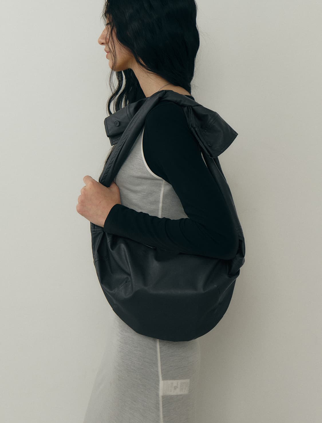 로우타이드 LEATHER SHIRT TOTE BAG [BLACK] 상품이미지1