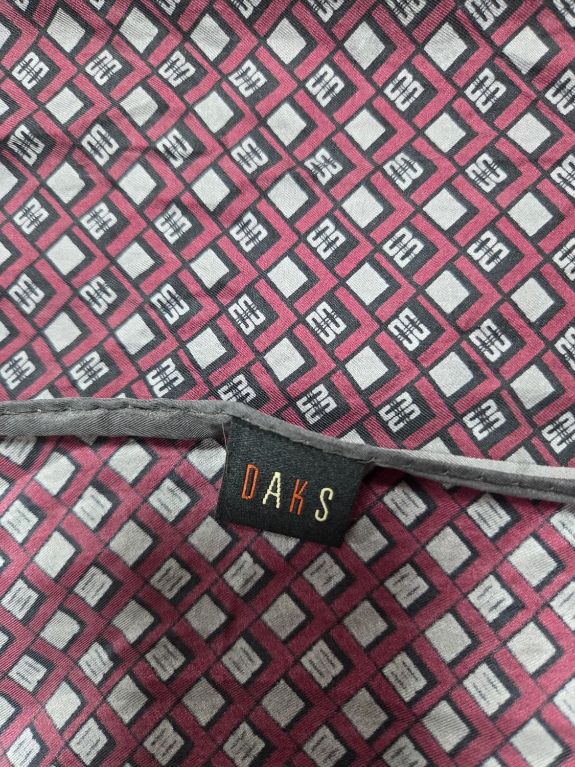 DAKS 체크 패턴 실크스카프 상품이미지7