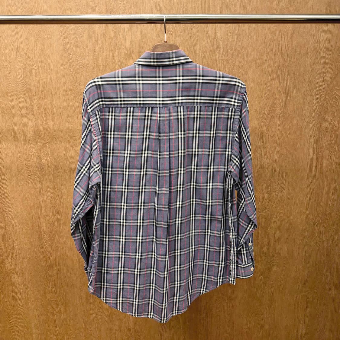 버버리 런던 코튼 긴팔 셔츠 로고 자수 타탄 체크 디테일 라이트 퍼플 상품이미지3