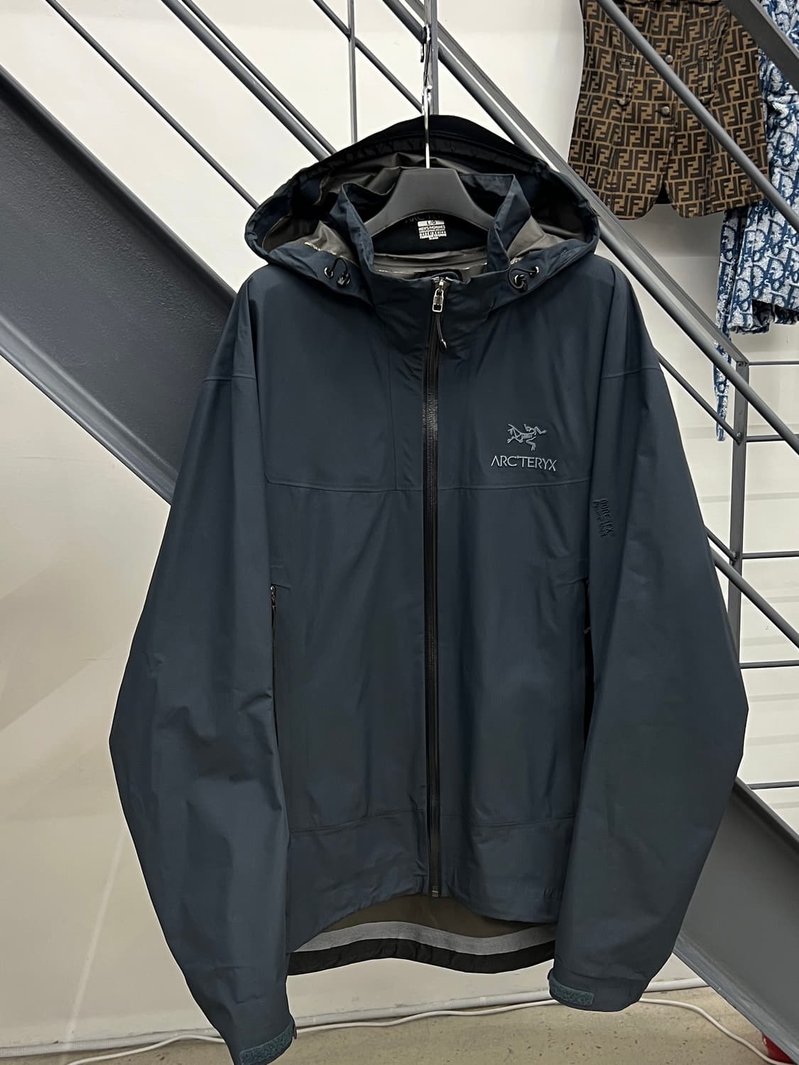 아크테릭스 베타 LT 고어텍스 자켓 상품이미지2