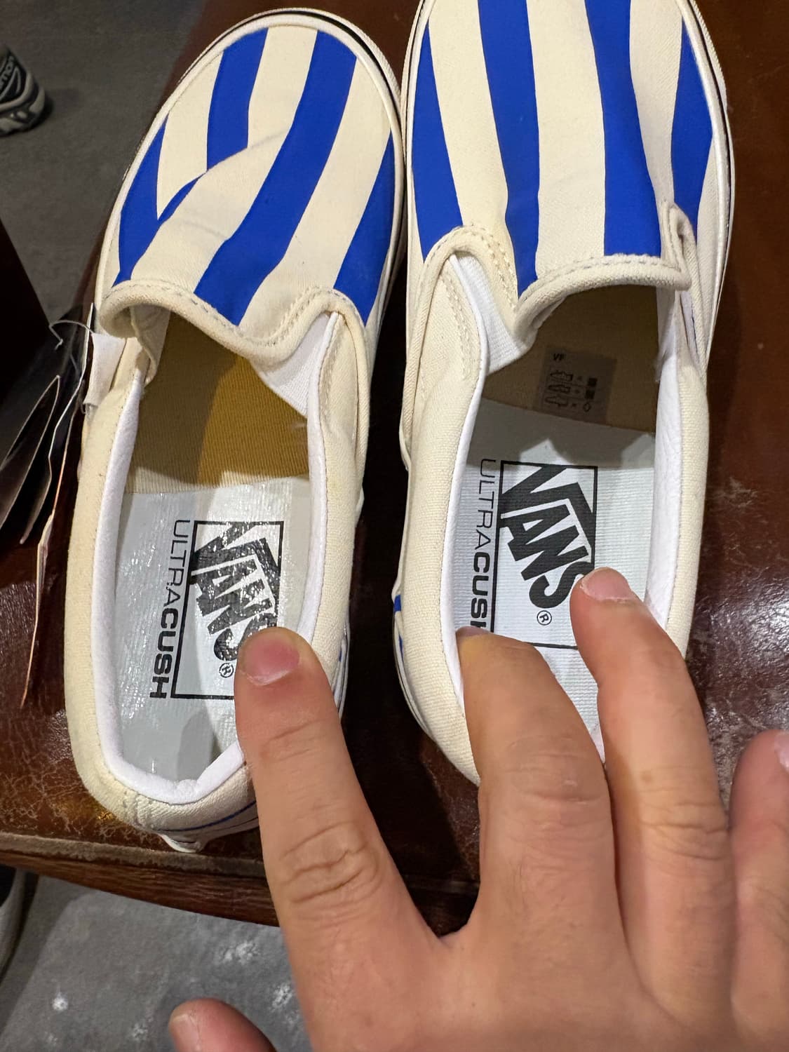 반스 슬립온 클래식 스트라이프 흰파 상품이미지3