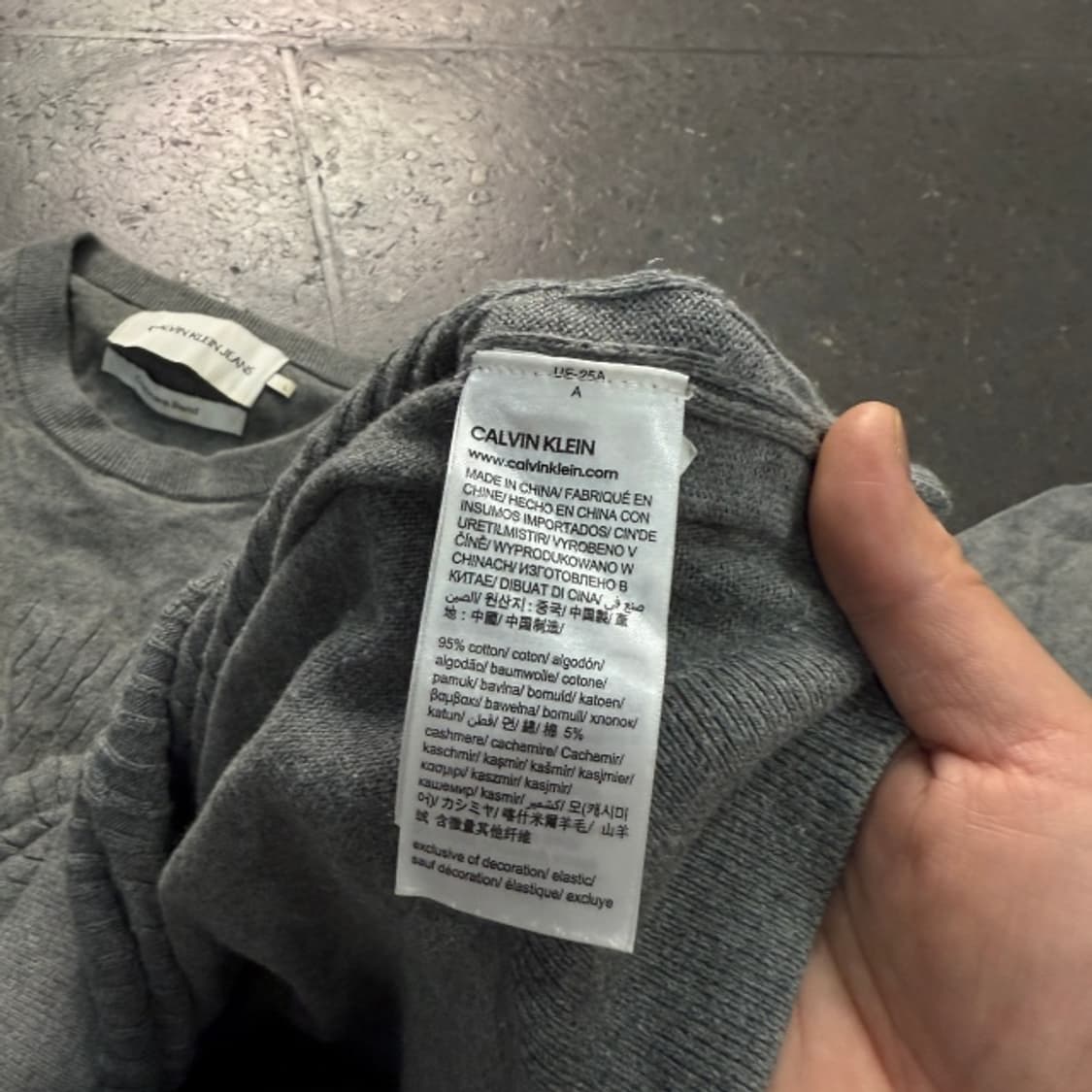 100 캘빈클라인 니트 상품이미지4