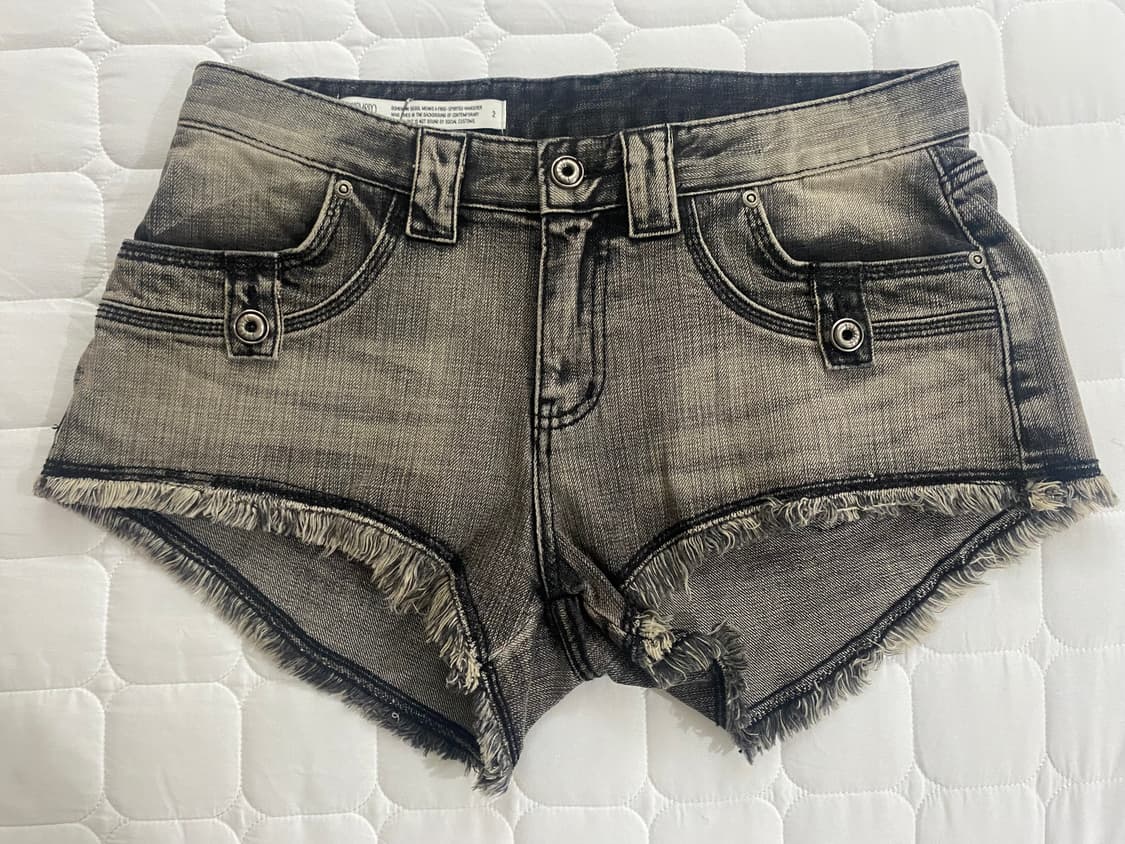 FRONT POCKET DENIM SHORTS 상품이미지3