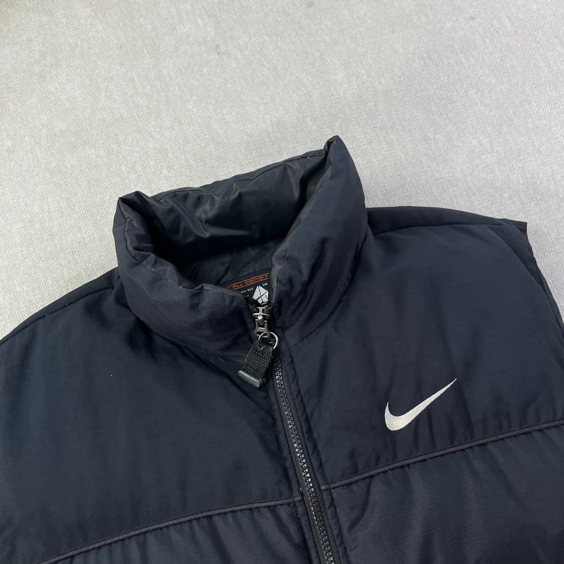 105 나이키 ACG 올드스쿨 패딩조끼 상품이미지2