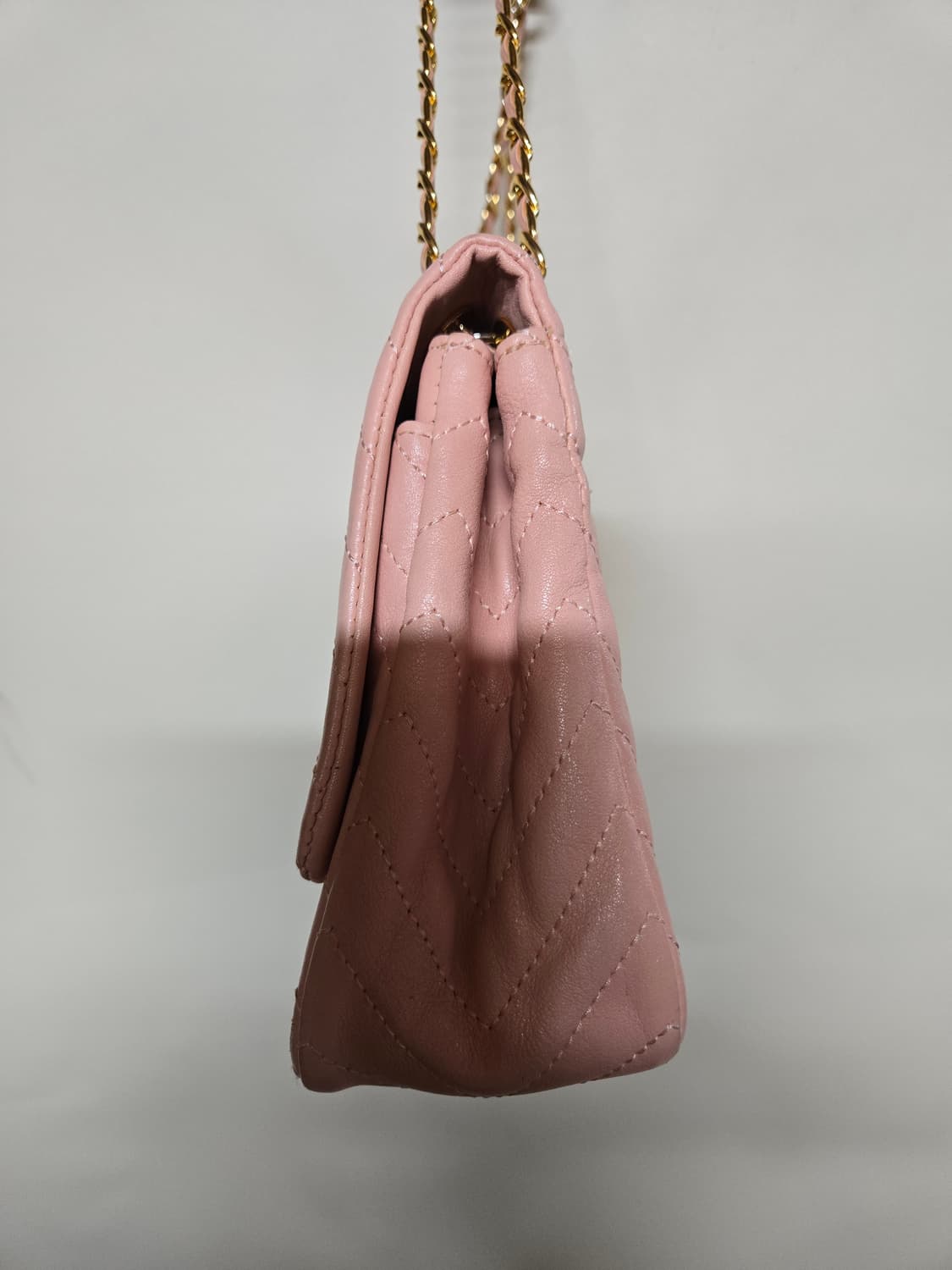 제이에스티나 핑크 퀼딩 체인 숄더백  상품이미지4