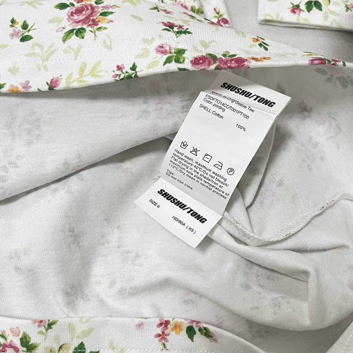 [6,8,10]슈슈통 26ss 플로럴 롱 슬리브리스 탑/화이트 상품이미지4