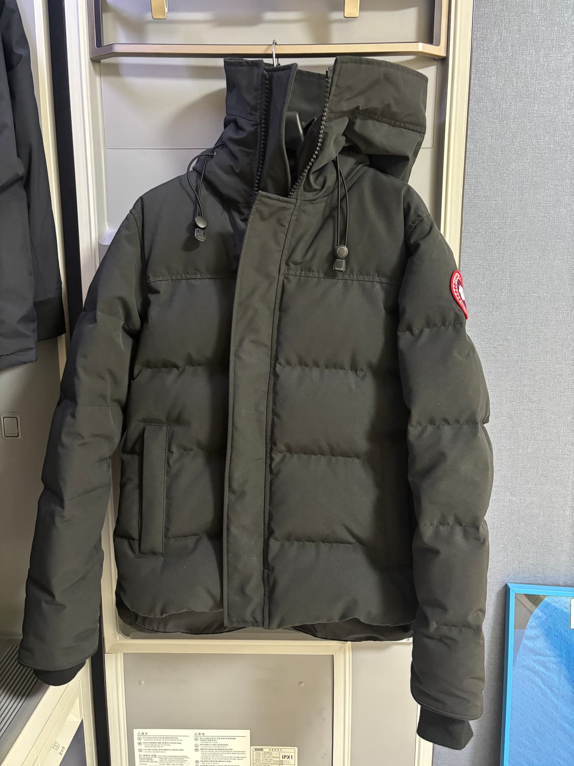 캐나다구스 맥밀란 패딩 22fw M사이즈 상품이미지1