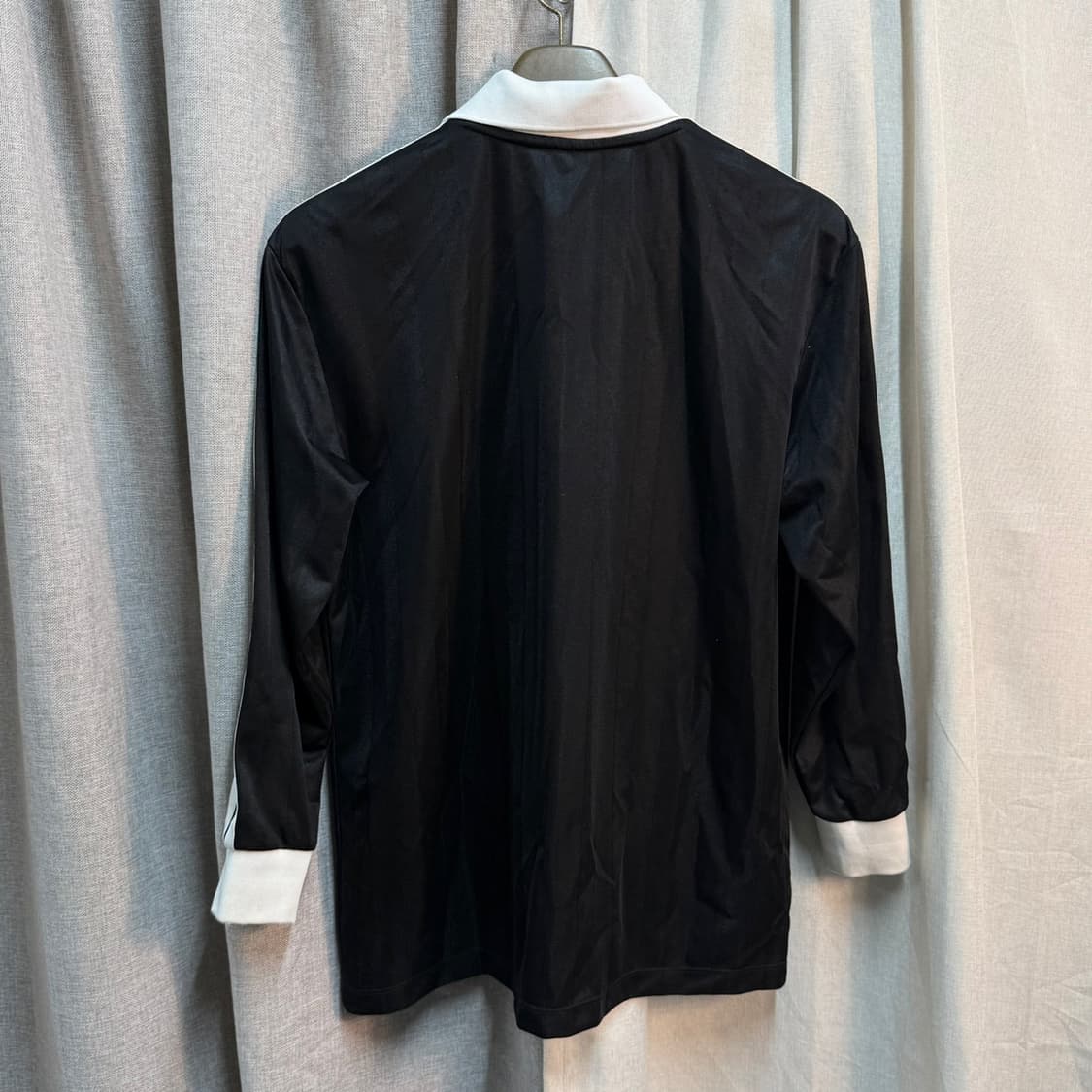 [L/오버핏] 아디다스 풋볼 로고 롱슬리브 긴팔티 상품이미지4