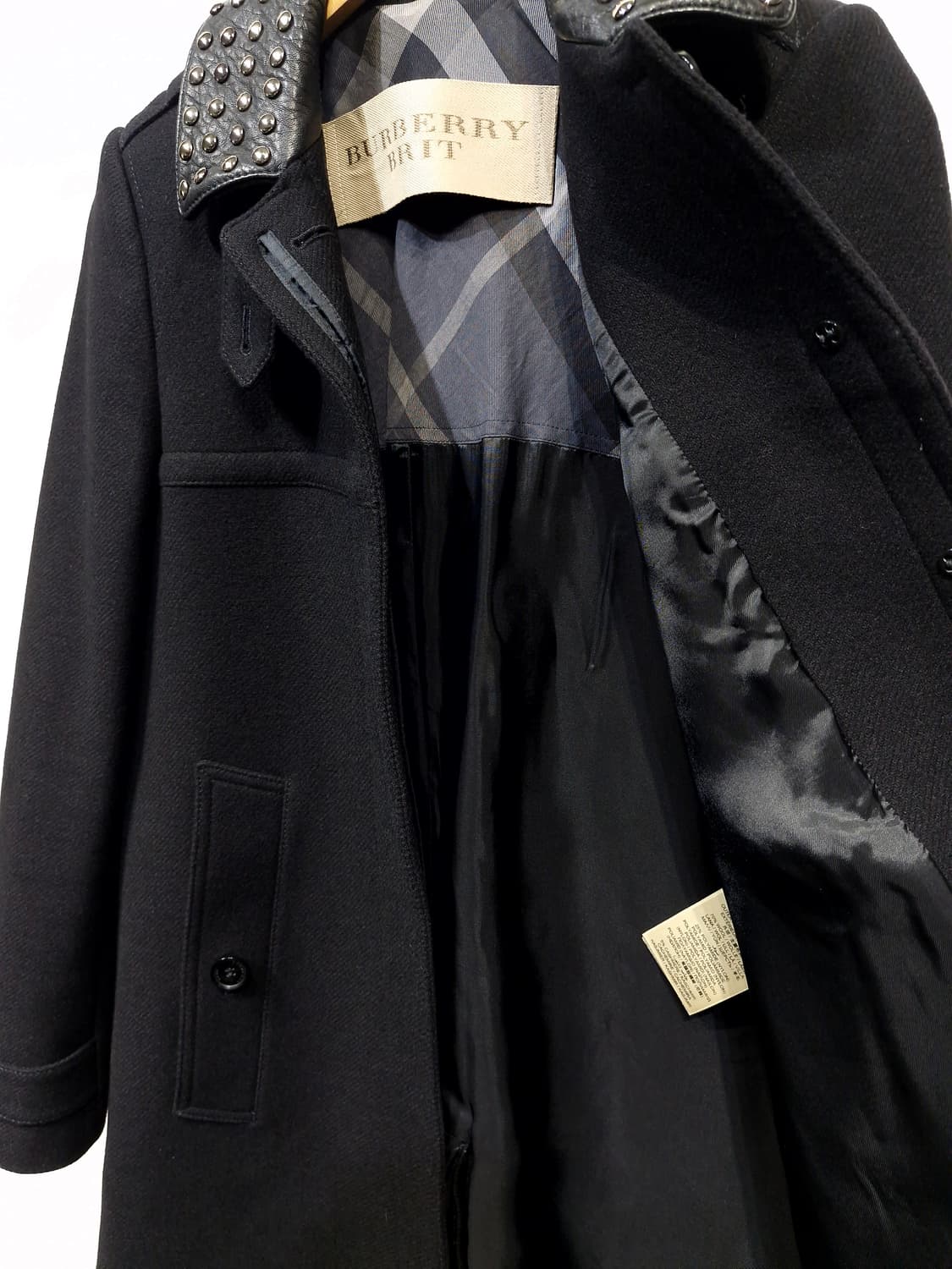 버버리(BURBERRY BRIT)울 캐시미어 혼방 스터드 코트 블랙 상품이미지5