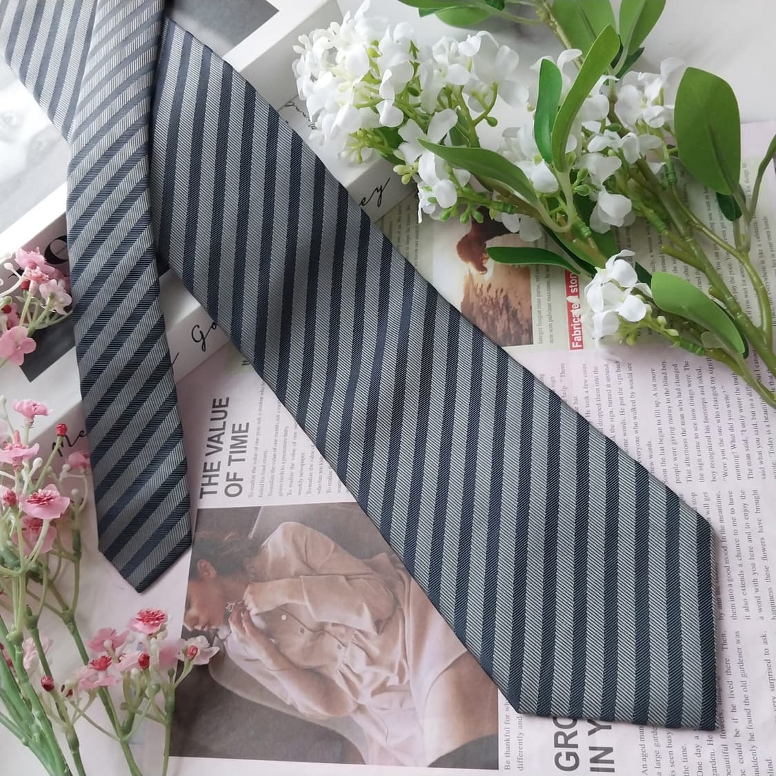 니나리치 실크 그레이 스트라이프 넥타이 9.2cm A+등급 K2032 상품이미지3