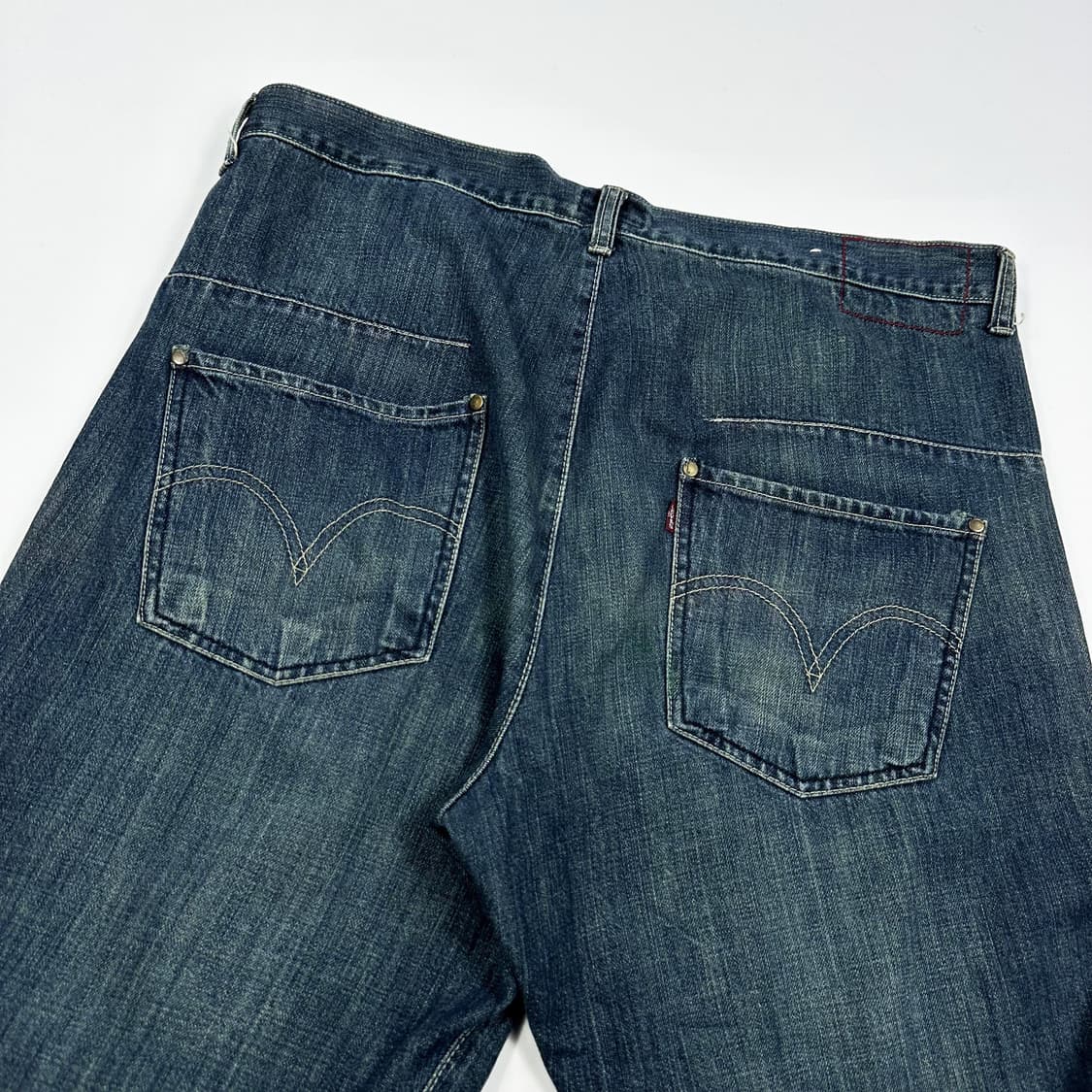 38 리바이스 와이드핏 엔지니어드 컷오프 데님팬츠 상품이미지5