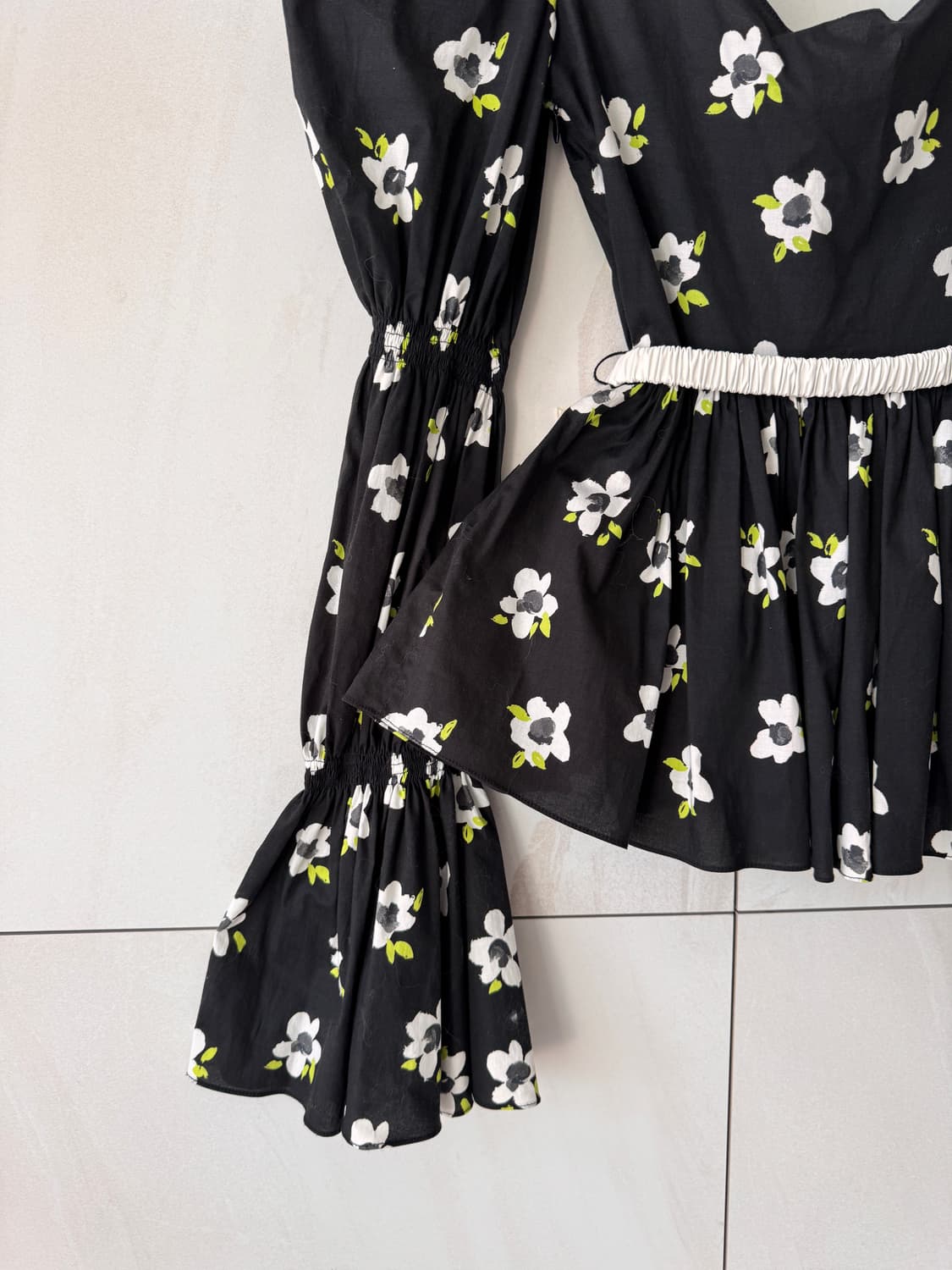 새상품 컨디션Caroline Constas 플로럴 블라우스 made in 상품이미지4