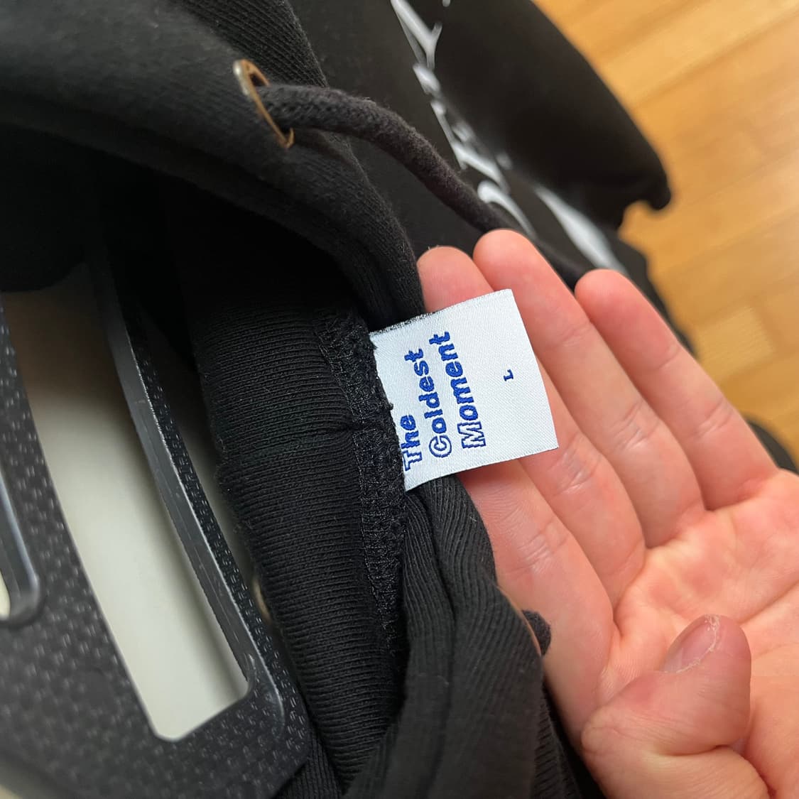 [L] 더콜디스트모먼트 후드티 상품이미지4