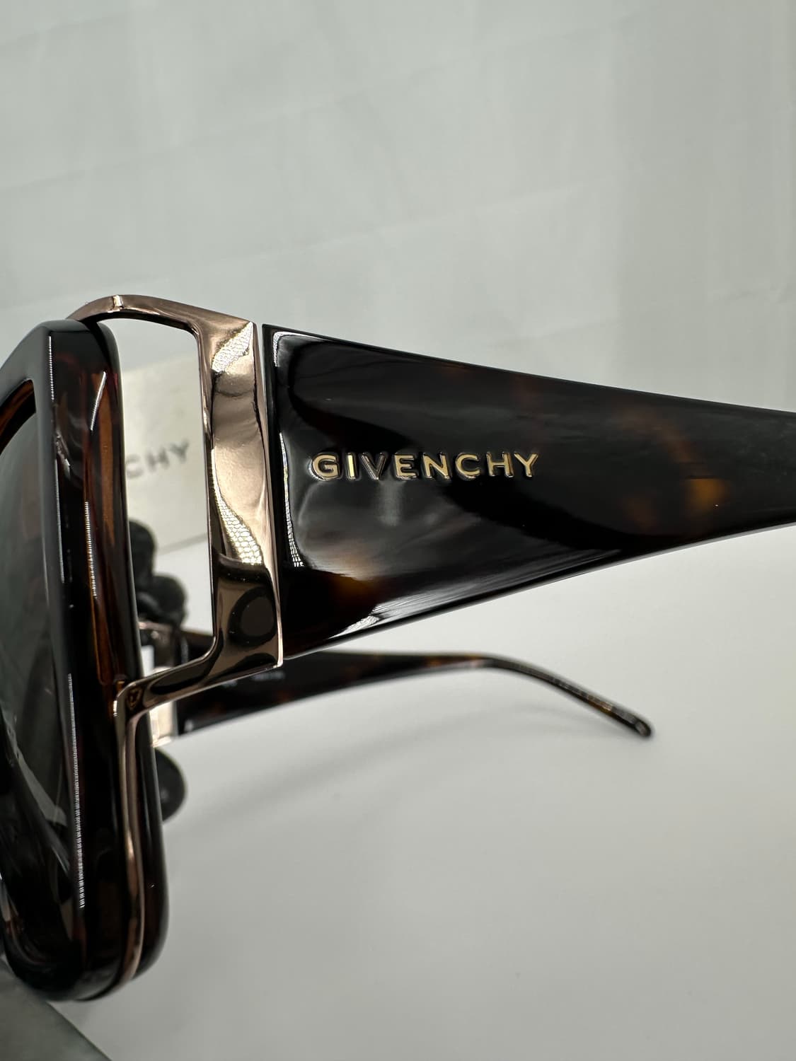 [새상품 무료배송] 정품 지방시 Made in Italy 선글라스 상품이미지1