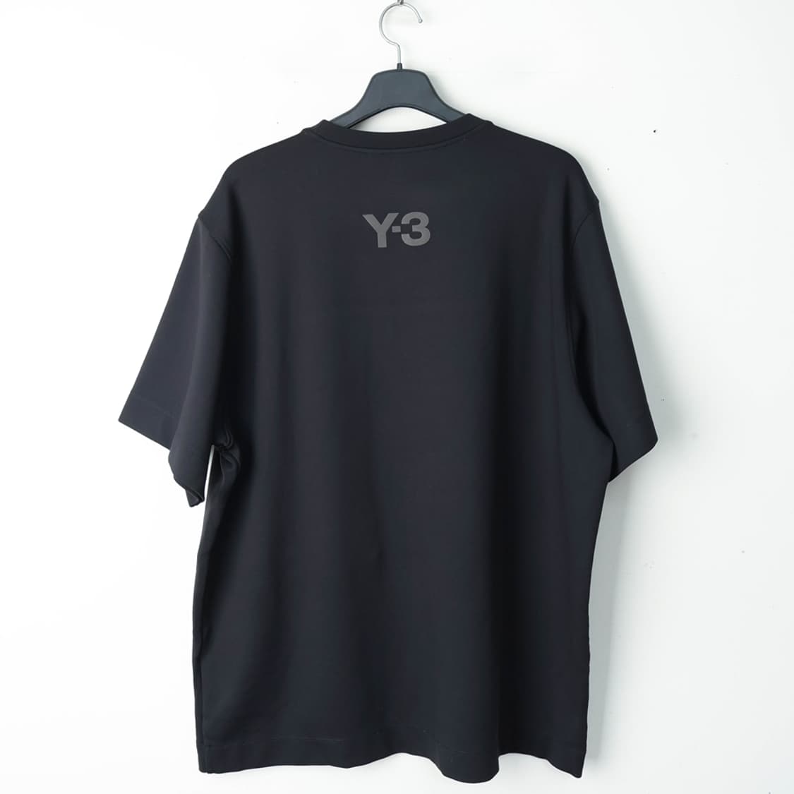 110/Y-3 아디다스 블랙로고 지퍼 반팔티  상품이미지2