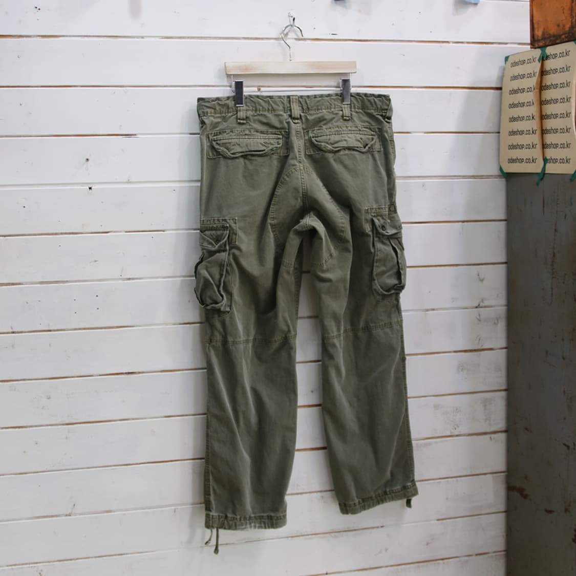 (착용컷) 유니클로 카고 팬츠 (남성용 37.5) 상품이미지2