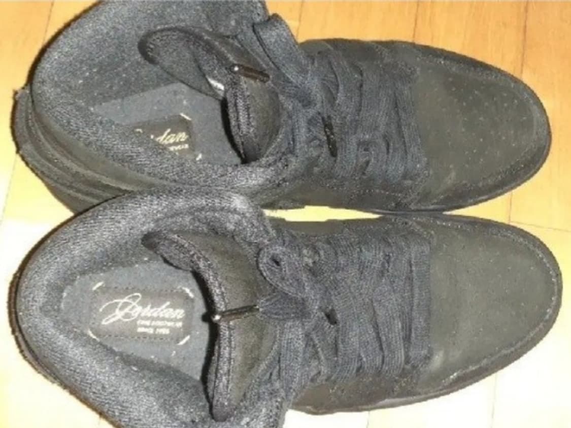 나이키 에어 조던1 미드 "Suit & Sneaers"  상품이미지4