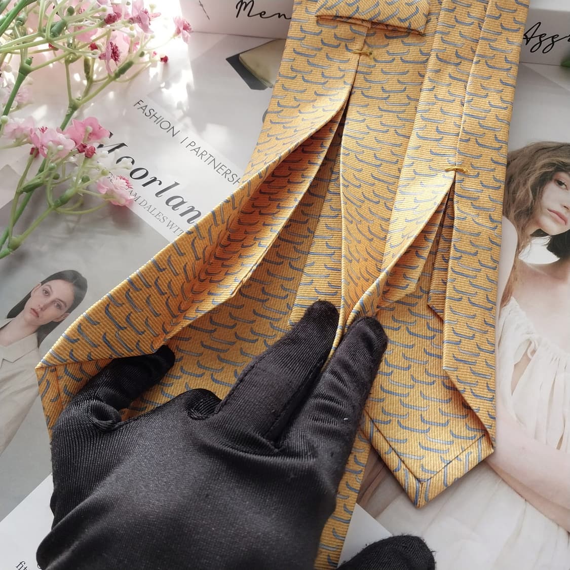 불가리 실크 옐로우 세븐폴드 패턴 넥타이 8.9cm A+등급 K1770
 상품이미지9