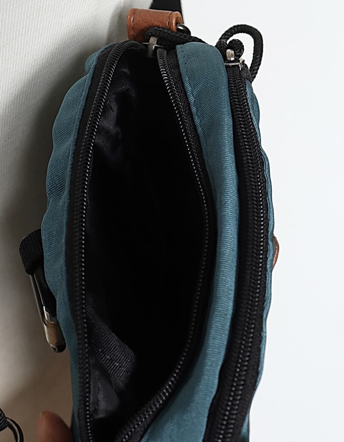 Beams Boy Pouch Bag 상품이미지4