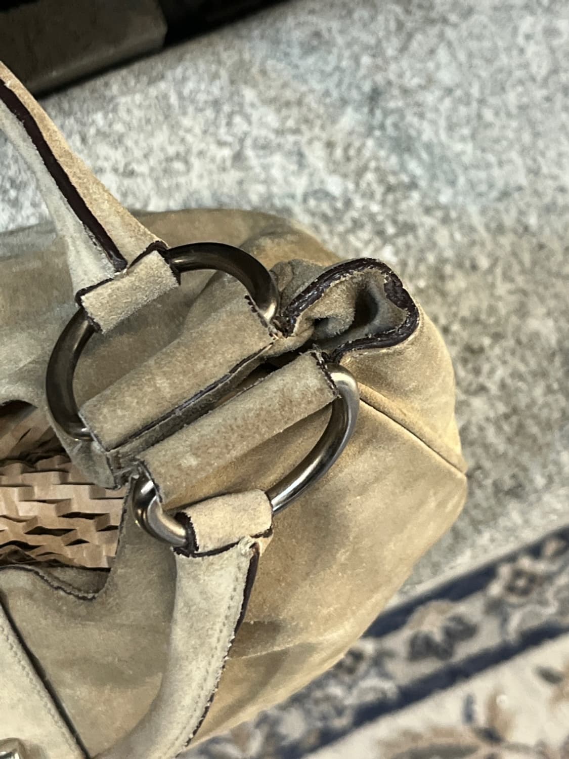 프라다 카멜 스웨이드 호보 백 상품이미지8