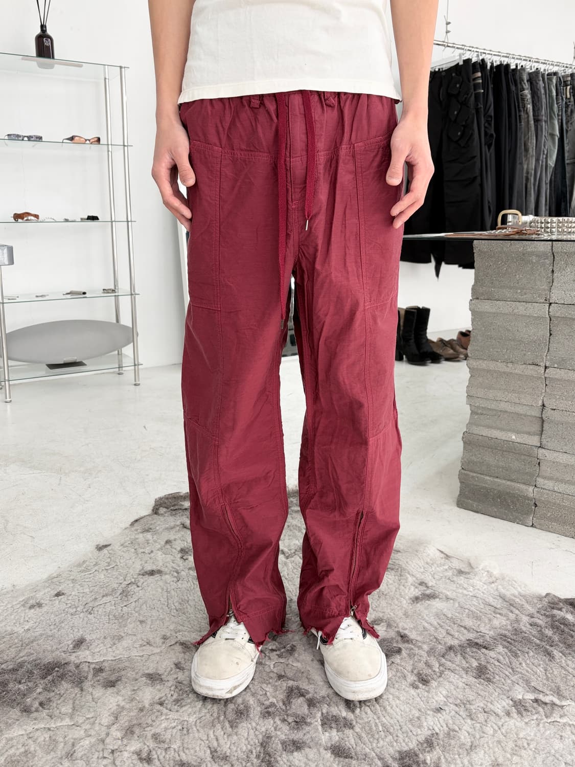 이로쿼이 디스트레스드 베이커 지퍼 팬츠 상품이미지1