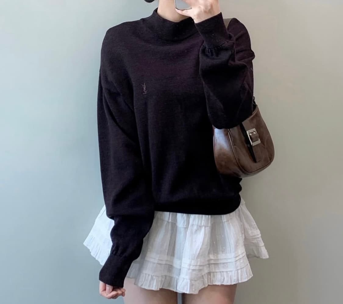 입생로랑 반목티 니트 상품이미지1