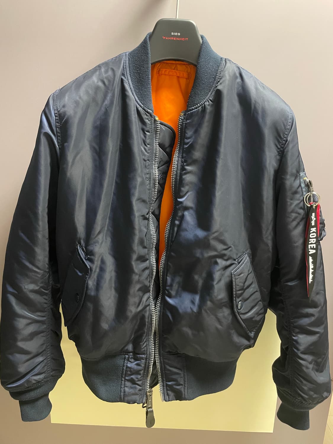 알파인더스트리 ma-1자켓 m사이즈(상태 최상) 상품이미지1