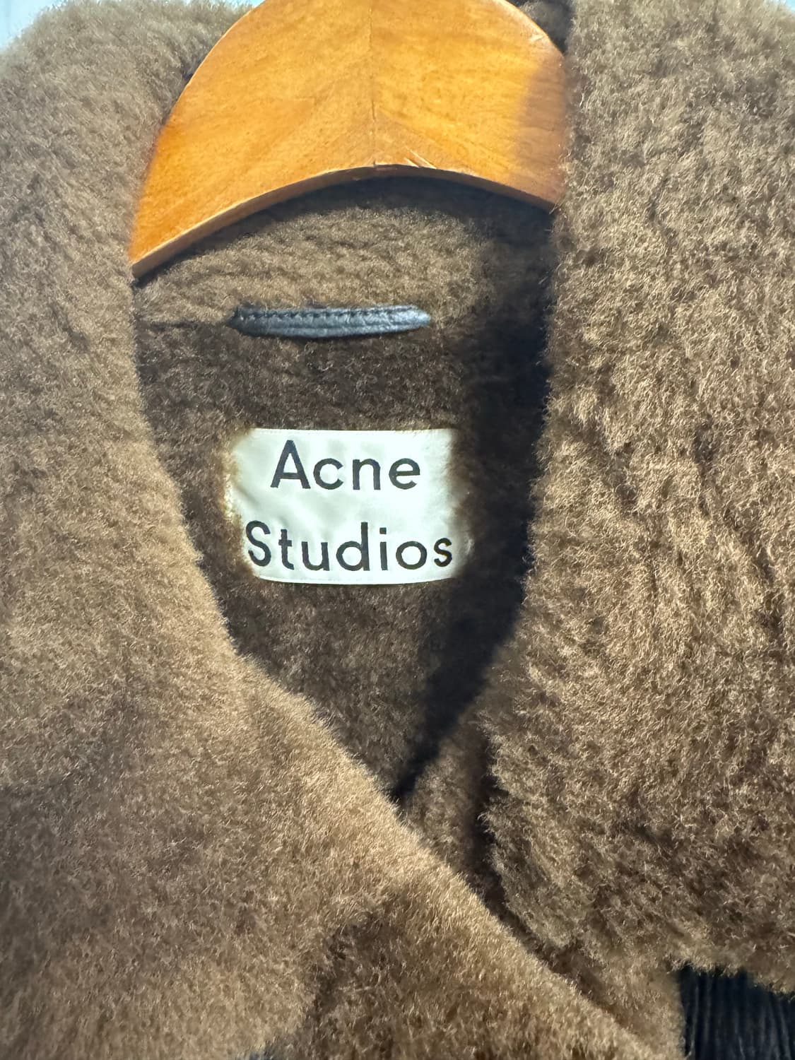 아크네 무스탕 상품이미지3