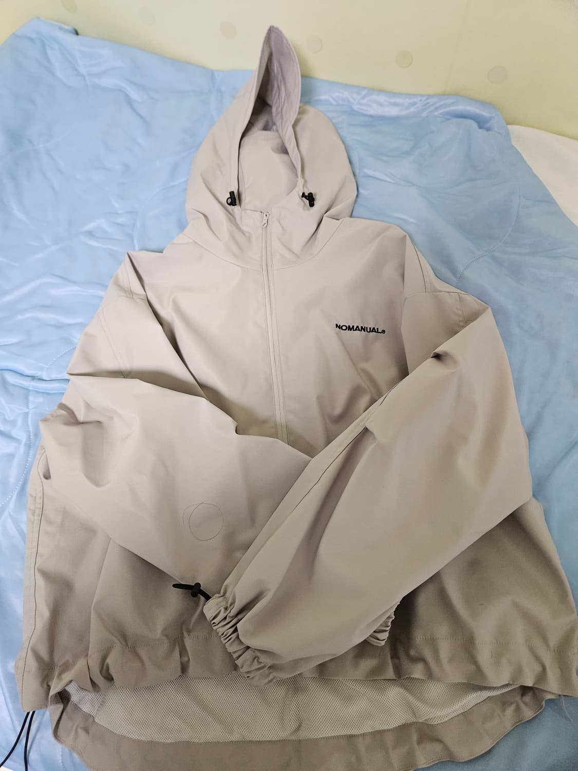 노매뉴얼 초판 바람막이 상품이미지1