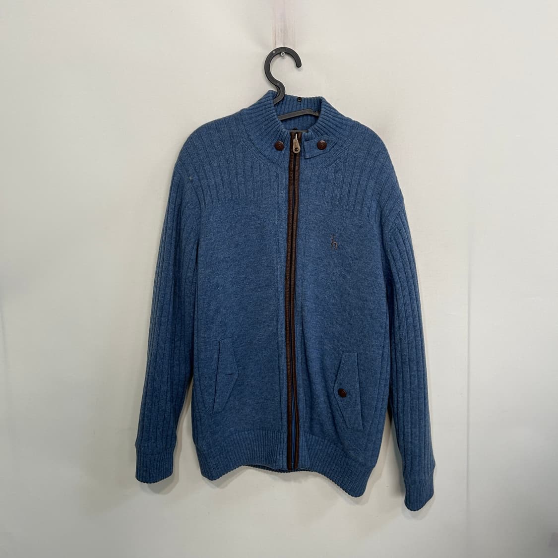 헤지스 남성 방풍니트 100  상품이미지1