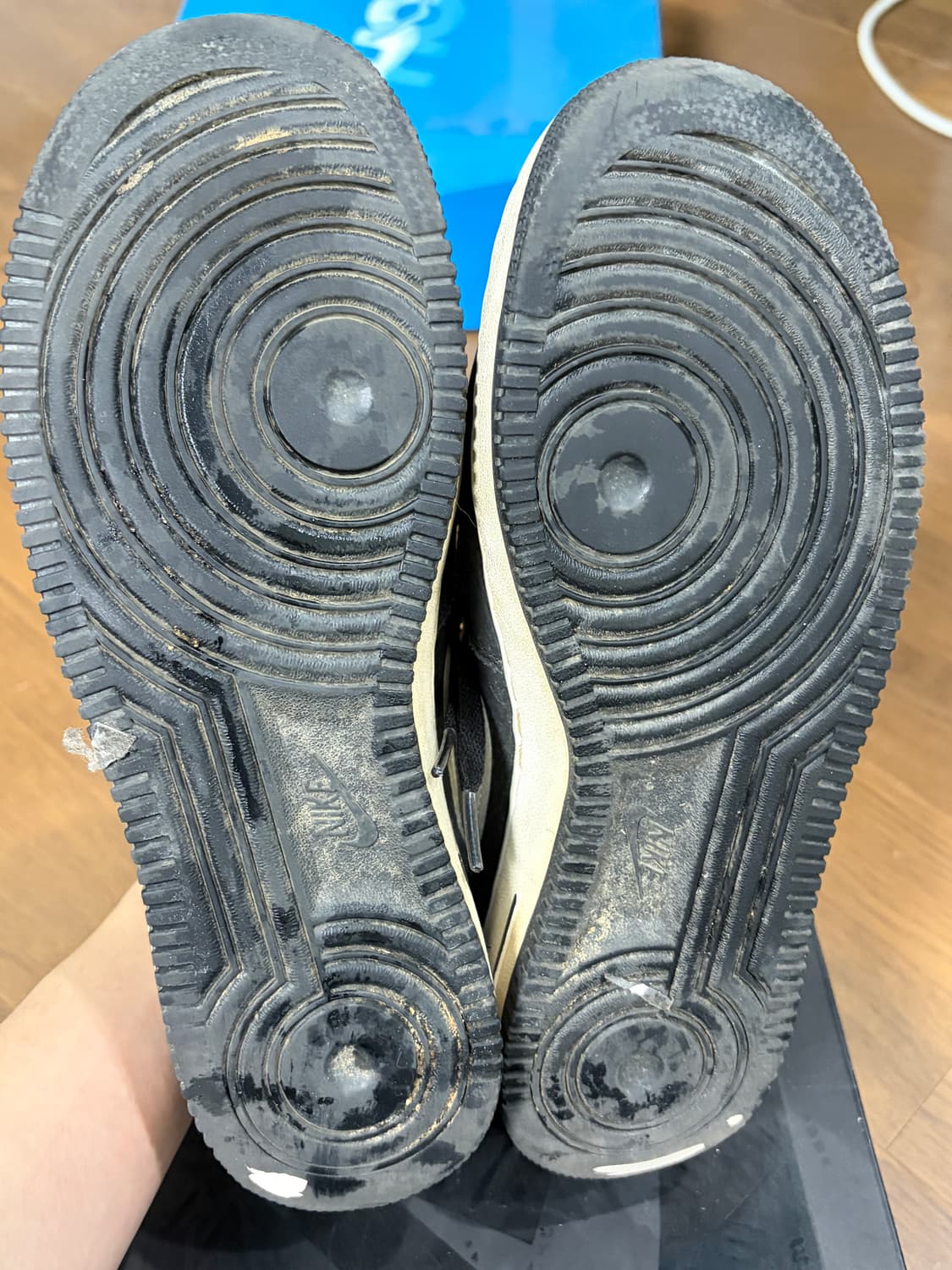 나이키 x 꼼데가르송 셔츠 x 슈프림 에어포스 1 로우 2018 상품이미지3