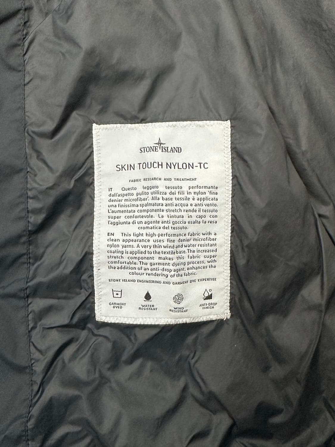 [L] 정품 스톤아일랜드 22SS 스킨터치 나일론 TC 후드 바람막이 상품이미지6