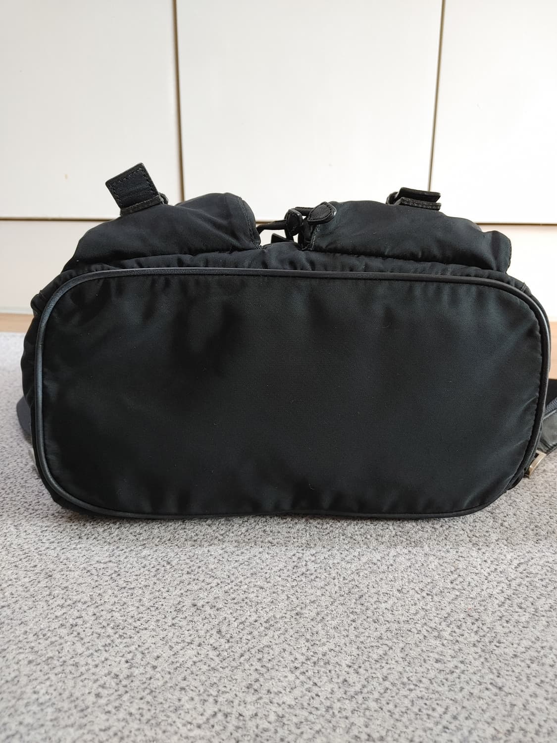 정품 프라다 테수토 나일론 투포켓 포코노 백팩 상품이미지5