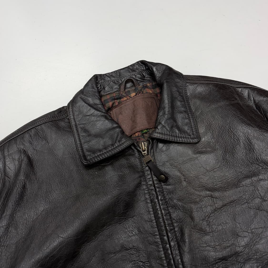 The Hunt 카우레더 소가죽 봄버 가죽자켓 상품이미지3