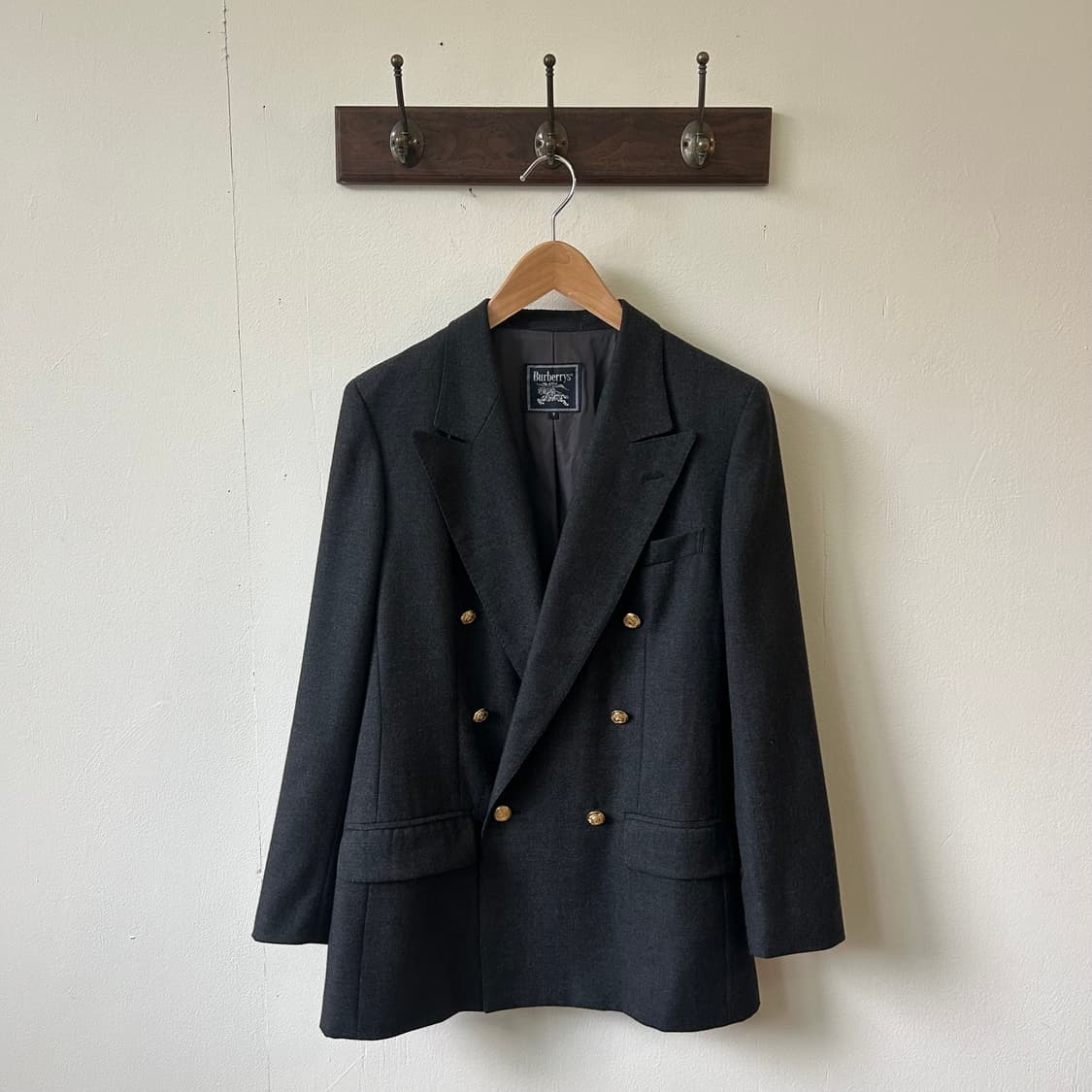 버버리 골드 버튼 더블 자켓 상품이미지3