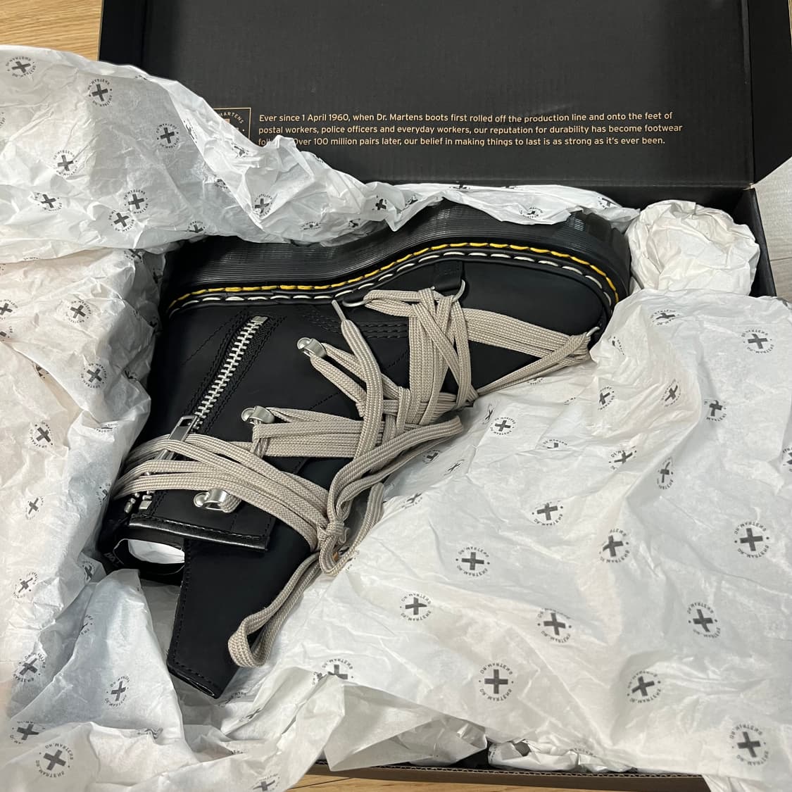 Dr. Martens x Rick Owens 1460 Quad Sole  상품이미지3