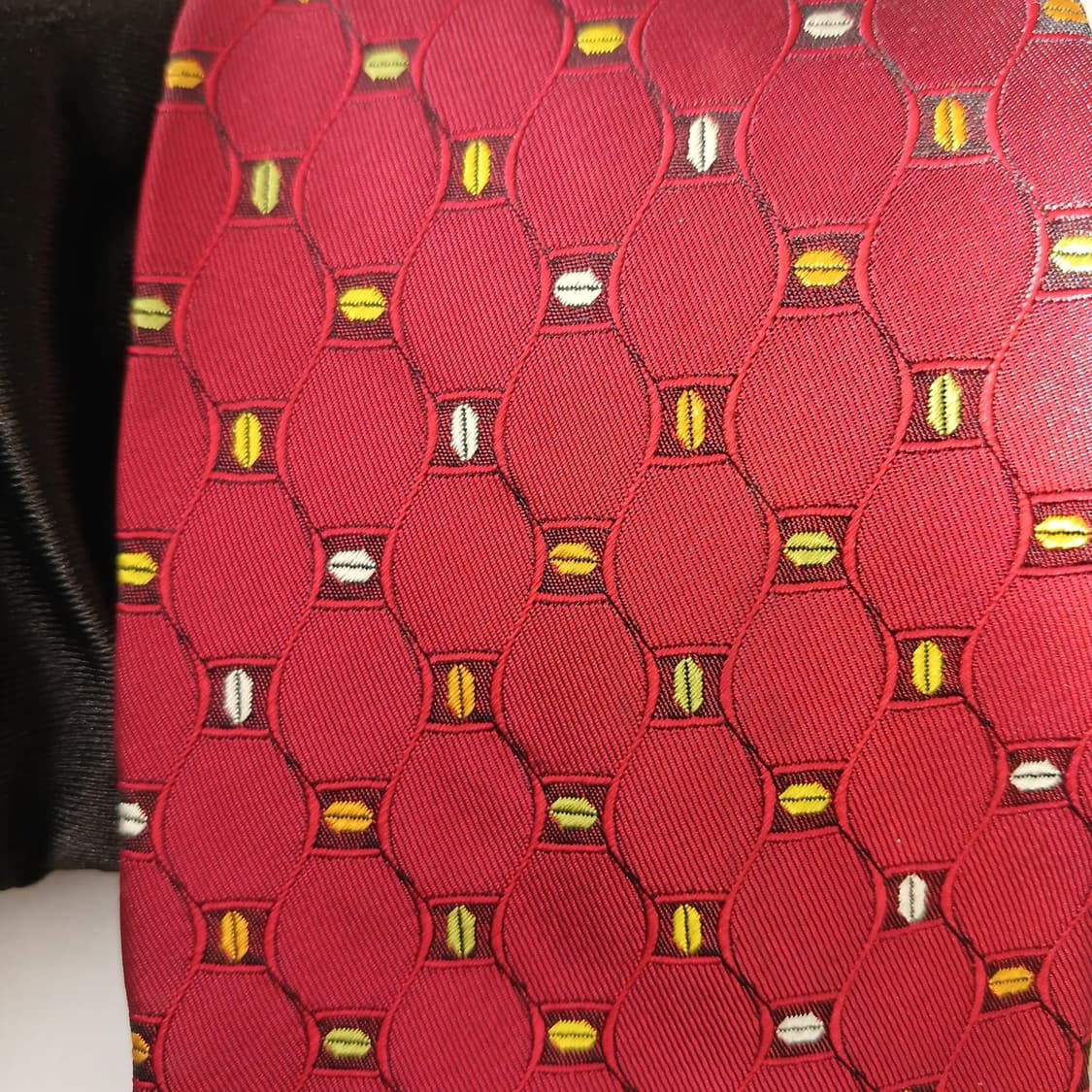 지방시 실크 레드 기하 패턴 넥타이 9.9cm A등급 A19220
 상품이미지7