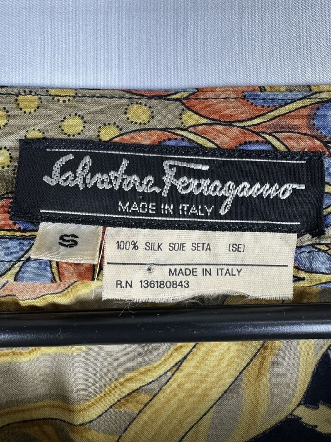 [S] FERRAGAMO 페라가모 실크100% 바로크패턴 블라우스 상품이미지3
