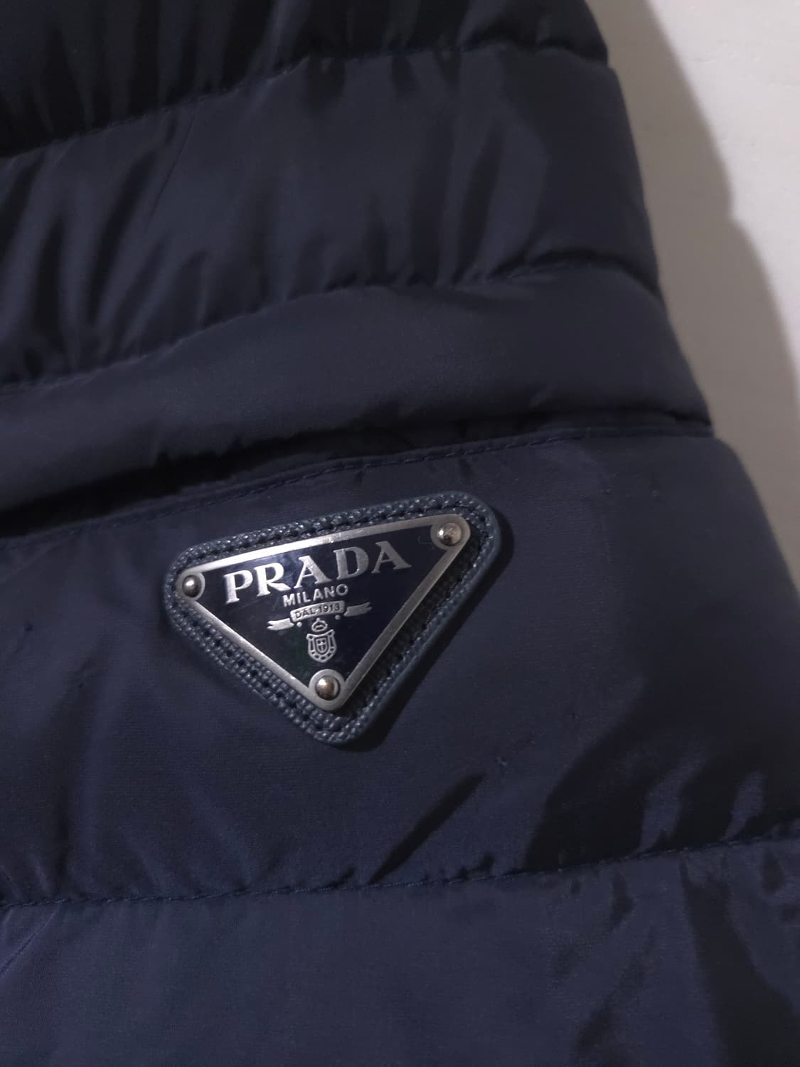 프라다 리나일론 삼각로고 다운 패딩 SGY091 상품이미지3