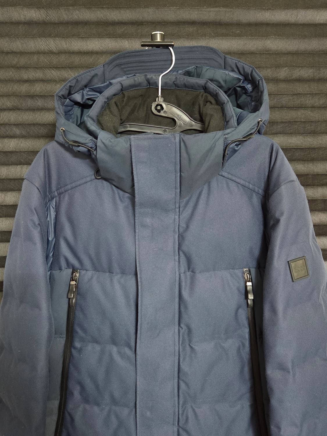 (정품) [휴고보스] 덕다운 하프롱패딩 판매합니다. 상품이미지2