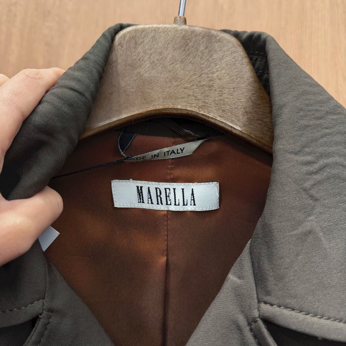 마렐라 클래식 더블 브레스티드 코트 후면 버튼 스트랩 절개 디테일 브라운 상품이미지6