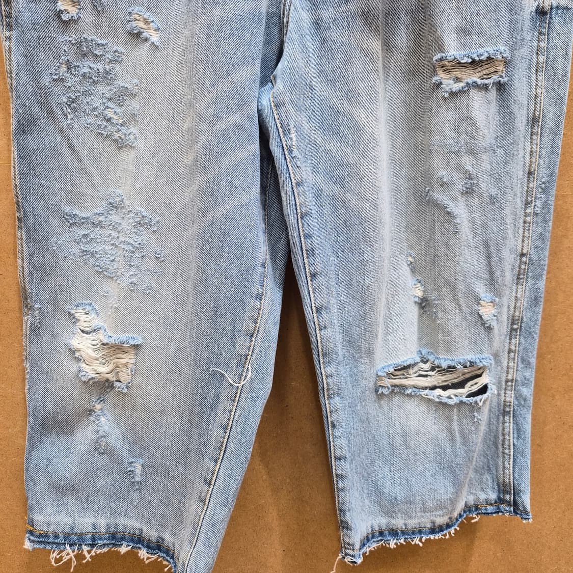 ​ZARA REFIX’D MAKERS 디스트로이드 데님 반바지 상품이미지3