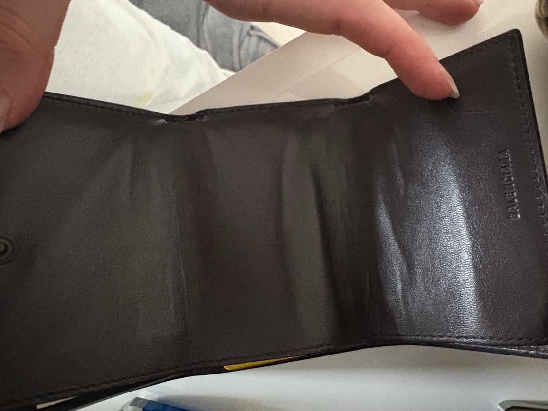 발렌시아가 르 시티 미니 월렛 에스프레소 지갑  상품이미지4